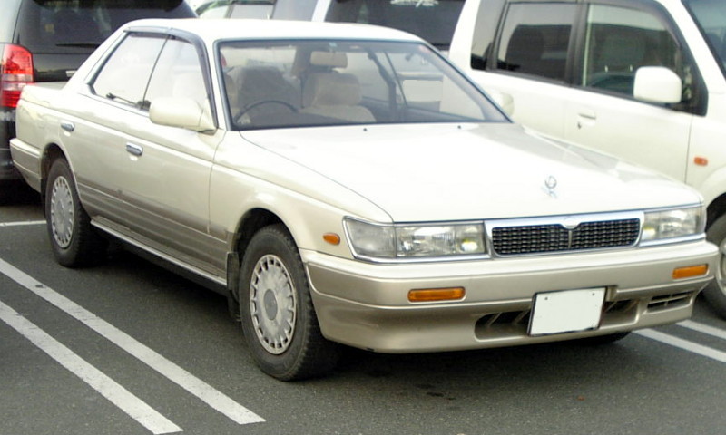  :: „Nissan Laurel C33“ von Kuha455405 GFDL by original author - japanese Wikipedia. Lizenziert unter CC BY-SA 3.0 über Wikimedia Commons - https://commons.wikimedia.org/wiki/File:Nissan_Laurel_C33.jpg#/media/File:Nissan_Laurel_C33.jpg