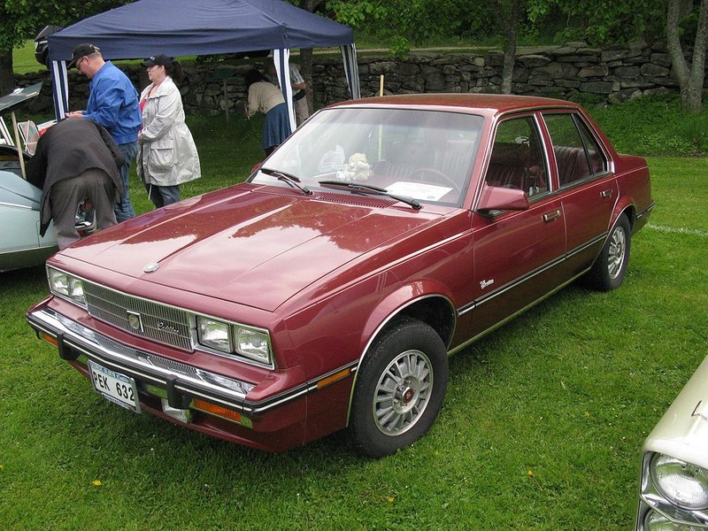 Cadillac Comarron - 1982