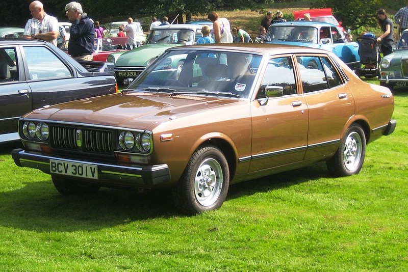 Datsun Bluebird - 1976