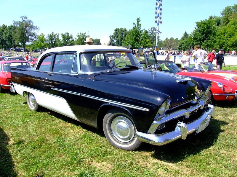 Plymouth Savoy - 1951