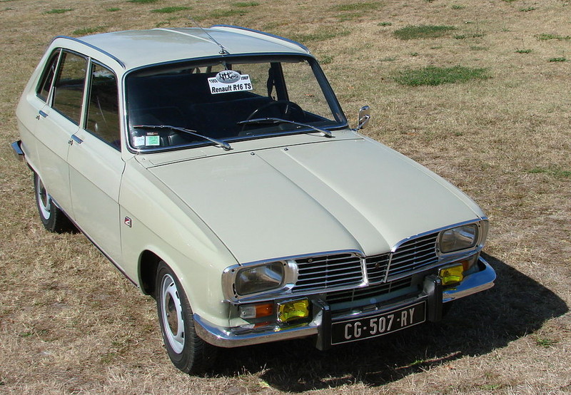 Renault R16 - 1965
