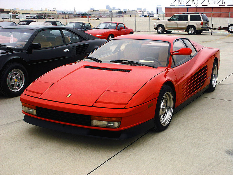 Ferrari Testarossa - 1984