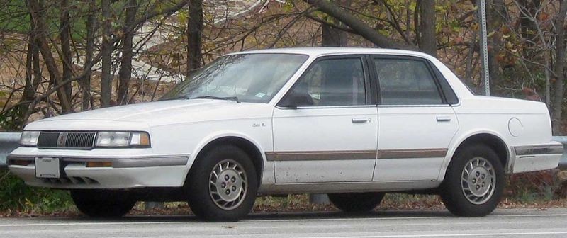 Oldsmobile Cutlass Ciera - 1982