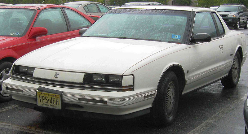 Oldsmobile Toronado - 1985