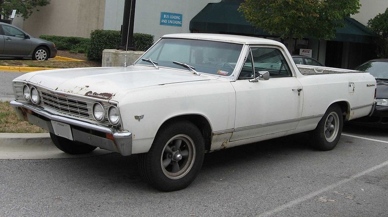  :: „1967-Chevrolet-El-Camino“ von IFCAR - Eigenes Werk. Lizenziert unter Gemeinfrei über Wikimedia Commons - https://commons.wikimedia.org/wiki/File:1967-Chevrolet-El-Camino.jpg#/media/File:1967-Chevrolet-El-Camino.jpg