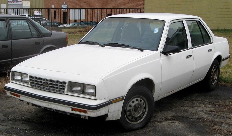  :: „1st Chevrolet Cavalier sedan“ von IFCAR - Eigenes Werk. Lizenziert unter Gemeinfrei über Wikimedia Commons - https://commons.wikimedia.org/wiki/File:1st_Chevrolet_Cavalier_sedan.jpg#/media/File:1st_Chevrolet_Cavalier_sedan.jpg