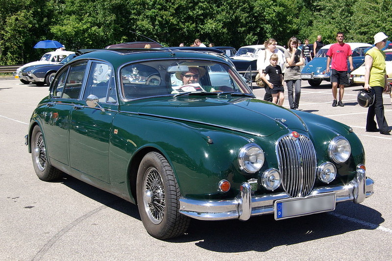  :: „Jaguar Mark II BW 1“ von Berthold Werner - Eigenes Werk. Lizenziert unter Gemeinfrei über Wikimedia Commons - https://commons.wikimedia.org/wiki/File:Jaguar_Mark_II_BW_1.jpg#/media/File:Jaguar_Mark_II_BW_1.jpg