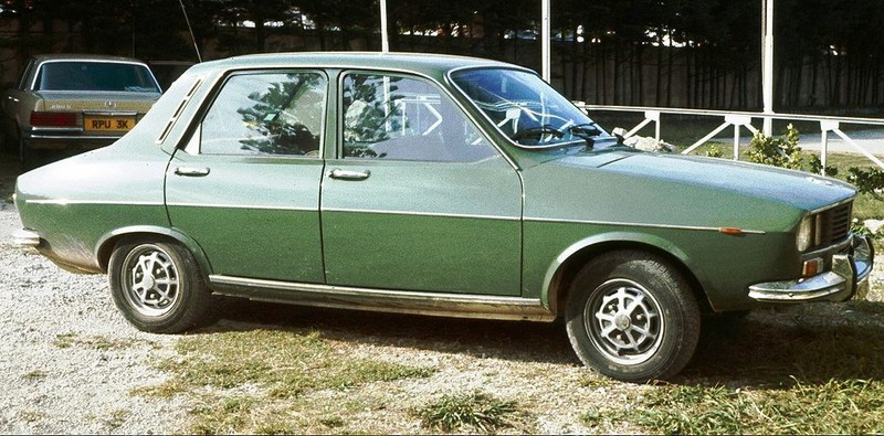  :: „Renault 12 in green 1972“ von Charles01 - Eigenes Werk. Lizenziert unter Gemeinfrei über Wikimedia Commons - https://commons.wikimedia.org/wiki/File:Renault_12_in_green_1972.jpg#/media/File:Renault_12_in_green_1972.jpg
