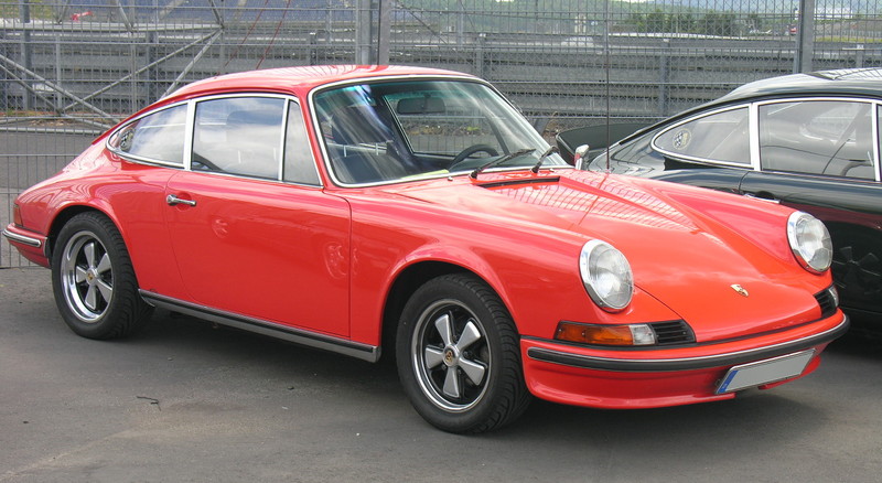  :: „Porsche 911S“ von Abehn - Eigenes Werk. Lizenziert unter Gemeinfrei über Wikimedia Commons - https://commons.wikimedia.org/wiki/File:Porsche_911S.jpg#/media/File:Porsche_911S.jpg